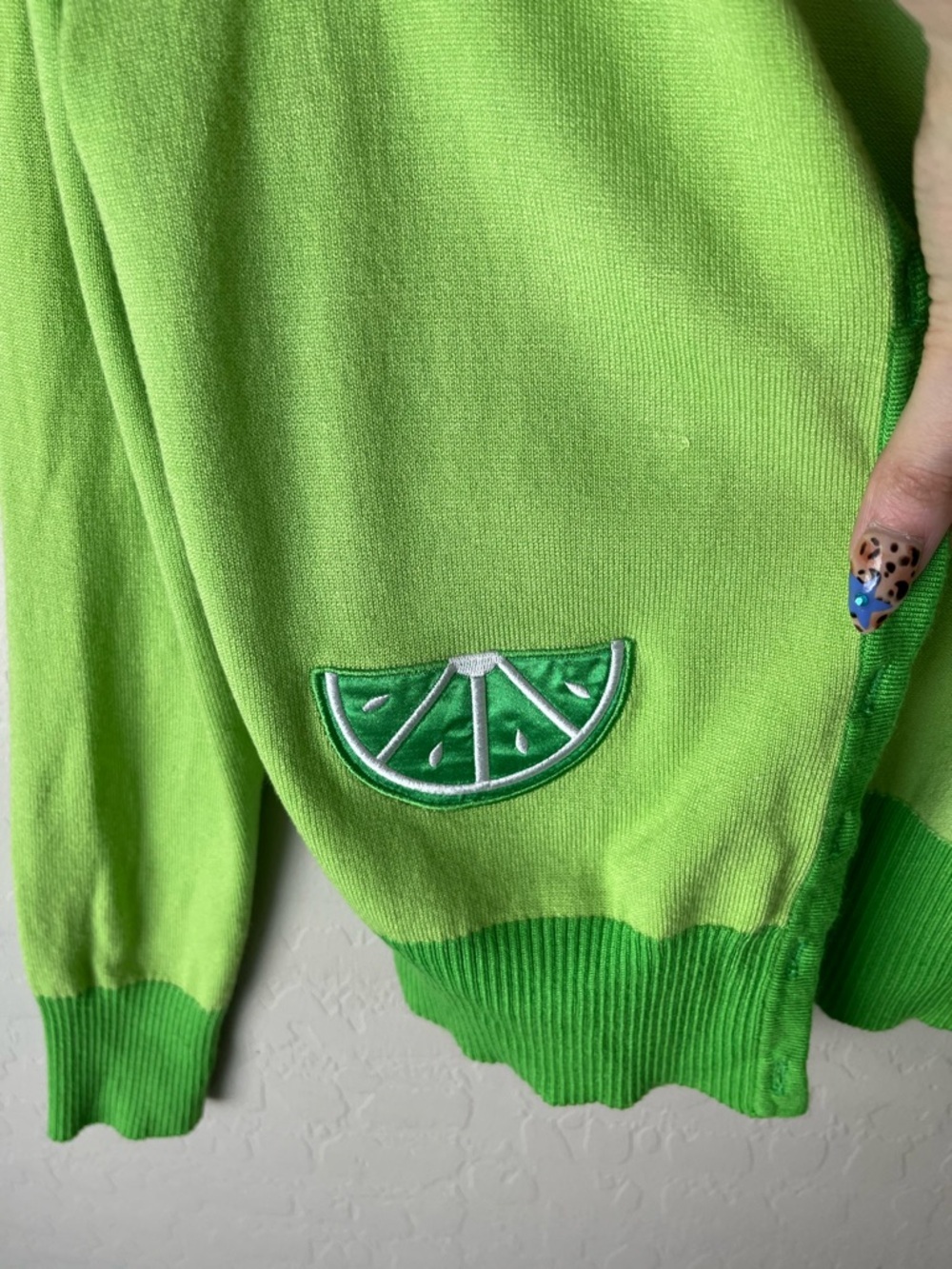 Voodoo Vixen Izzie Lime Embroidered Cardigan Sweater Green Size Medium - Picture 5 of 7